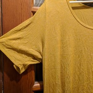 LuLaRoe Mustard XL Perfect T